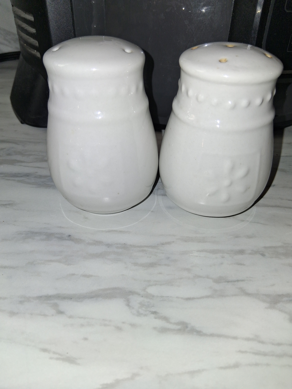 Classic 3in White Ceramic Salt & Pepper Shakers - Elegant Dining Cottagecore